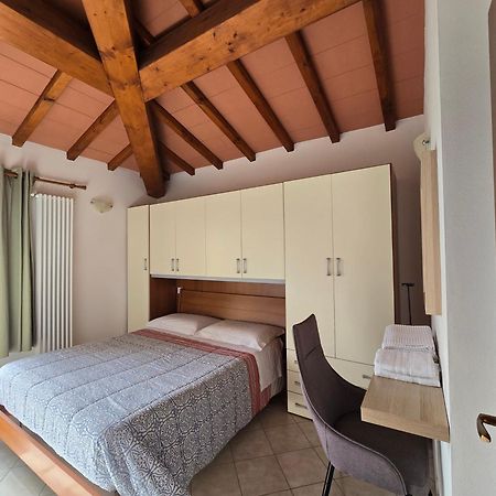 Finestra Della Val D'Orcia Apartment Contignano Exterior foto