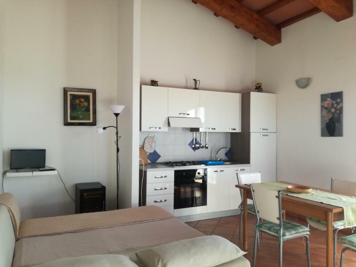 Finestra Della Val D'Orcia Apartment Contignano Exterior foto